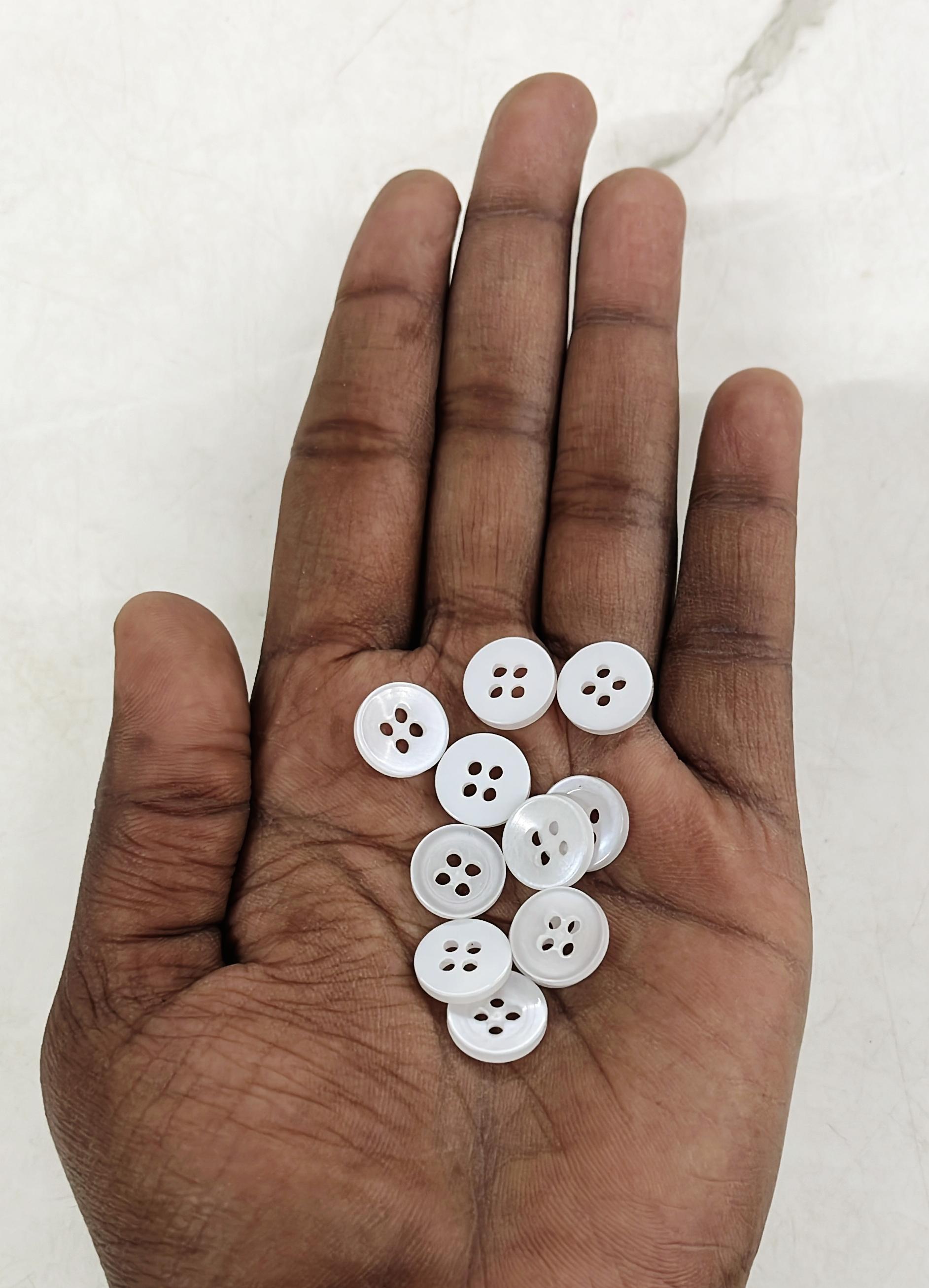 Fancy Plastic button kit 24pkt in pack -FBK24 any 1pack