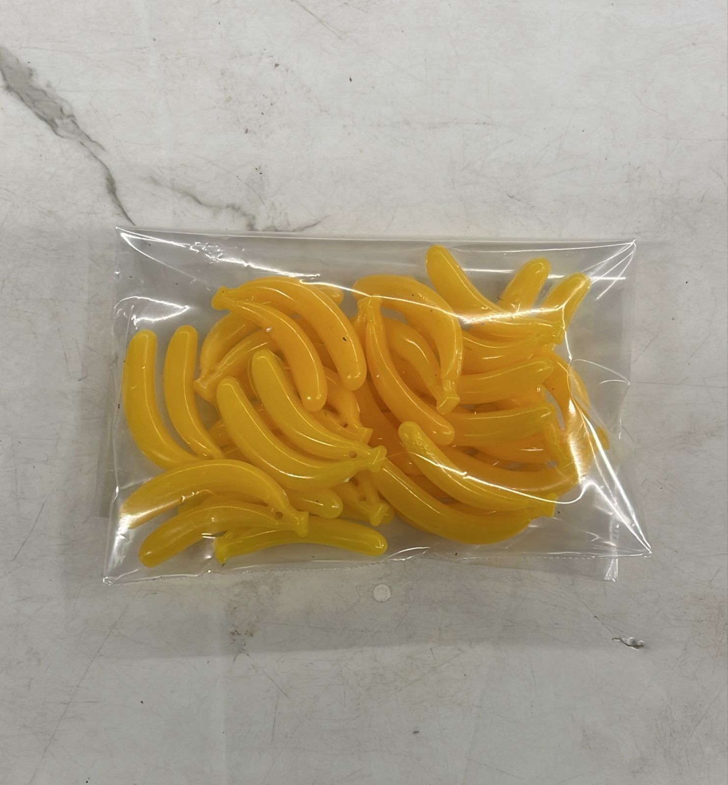 Plastic banana beads 20piece 1pack -CBA20
