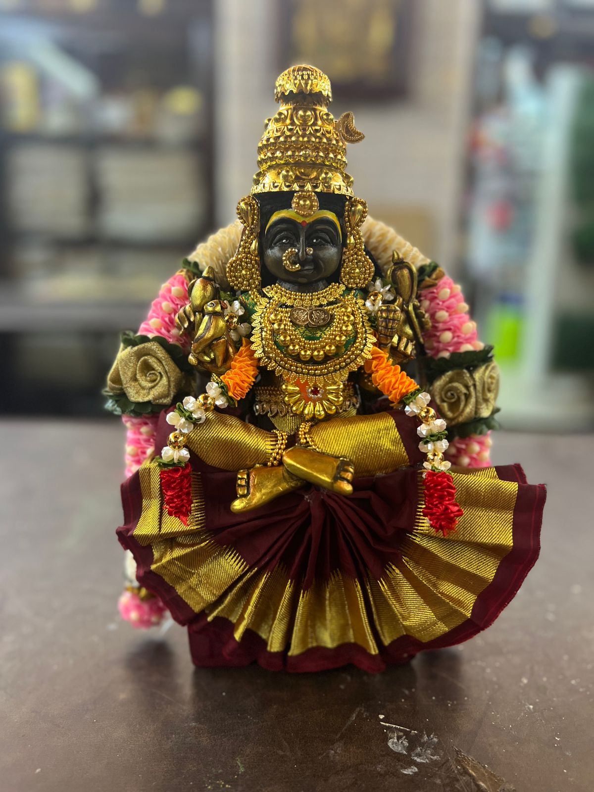 MARAPATCHI KARUMARIAMMAN 10 INCH
