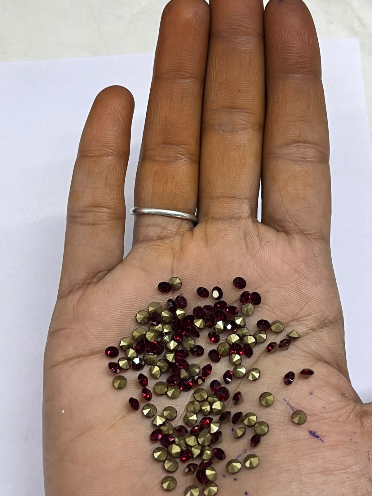 Meroon Stone Maroon colour SS10 American diamord stone 50 stones pack – KnowHowArtCraft