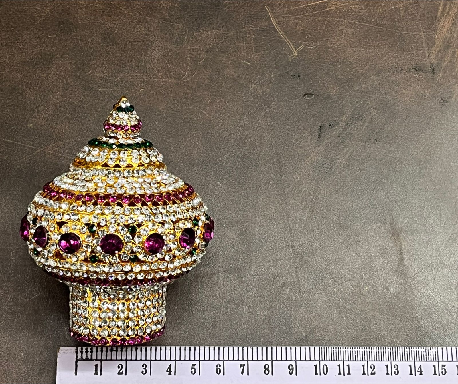 PANDIYAN STONE FULL GREEDAM-VGREED (in cm)-1 PIECE