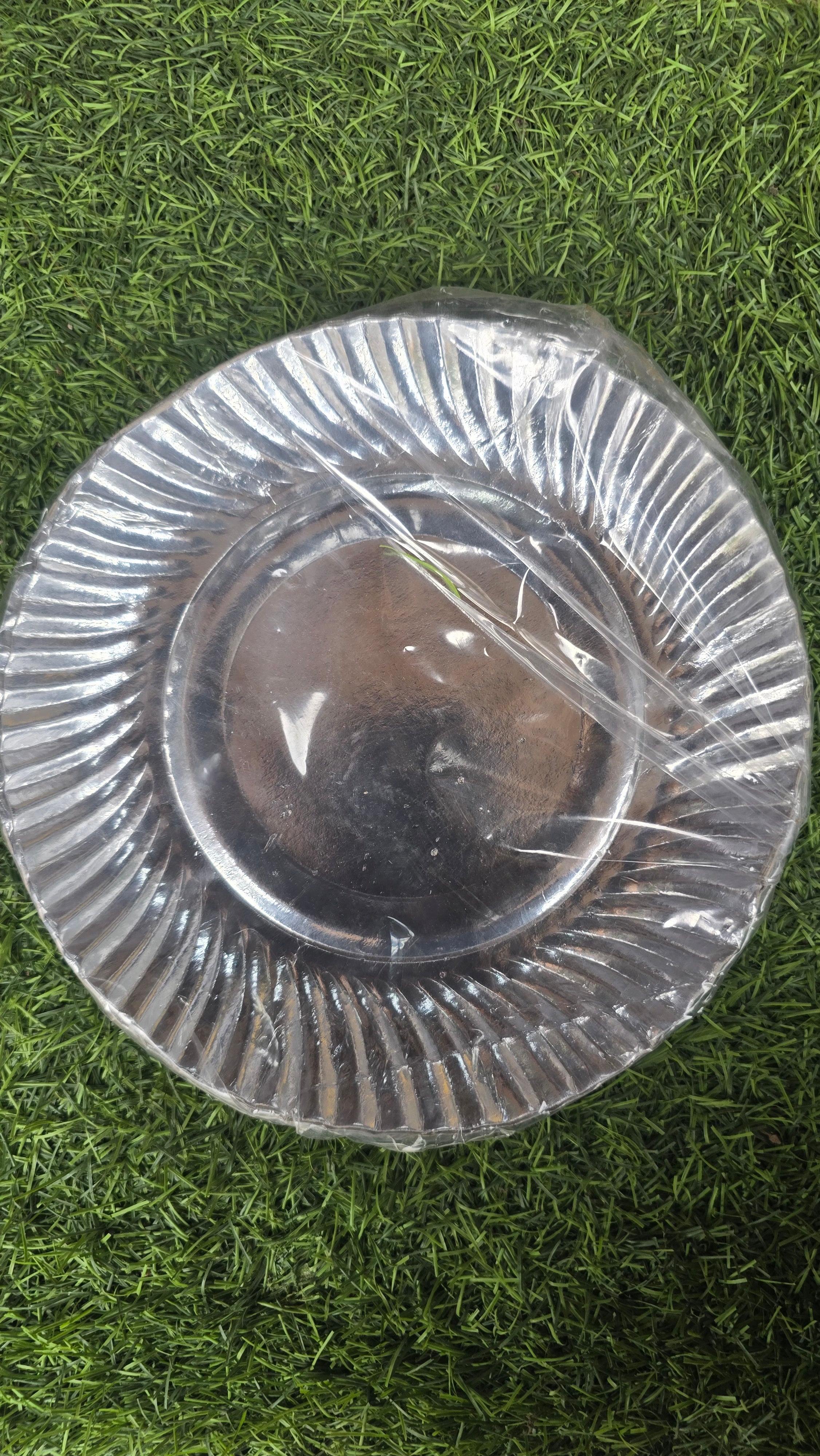 Silver use and throw paper plates -50 plates pack