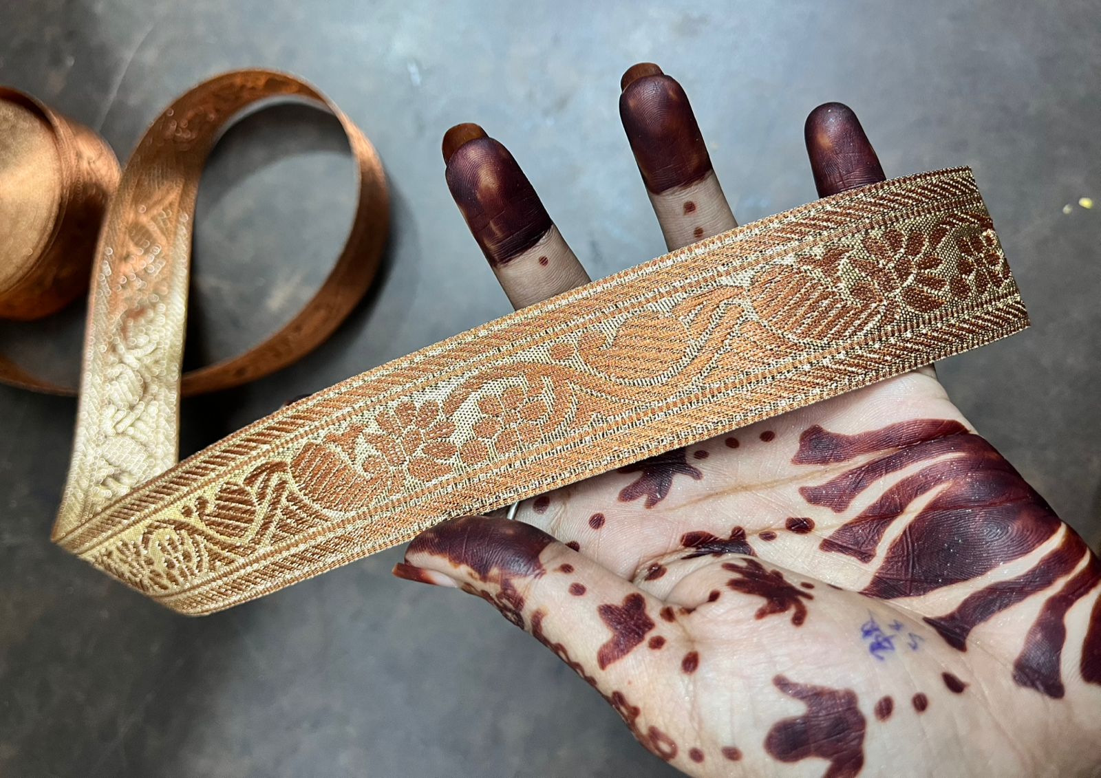 silk border ribbon lace 4 white 5 meter roll