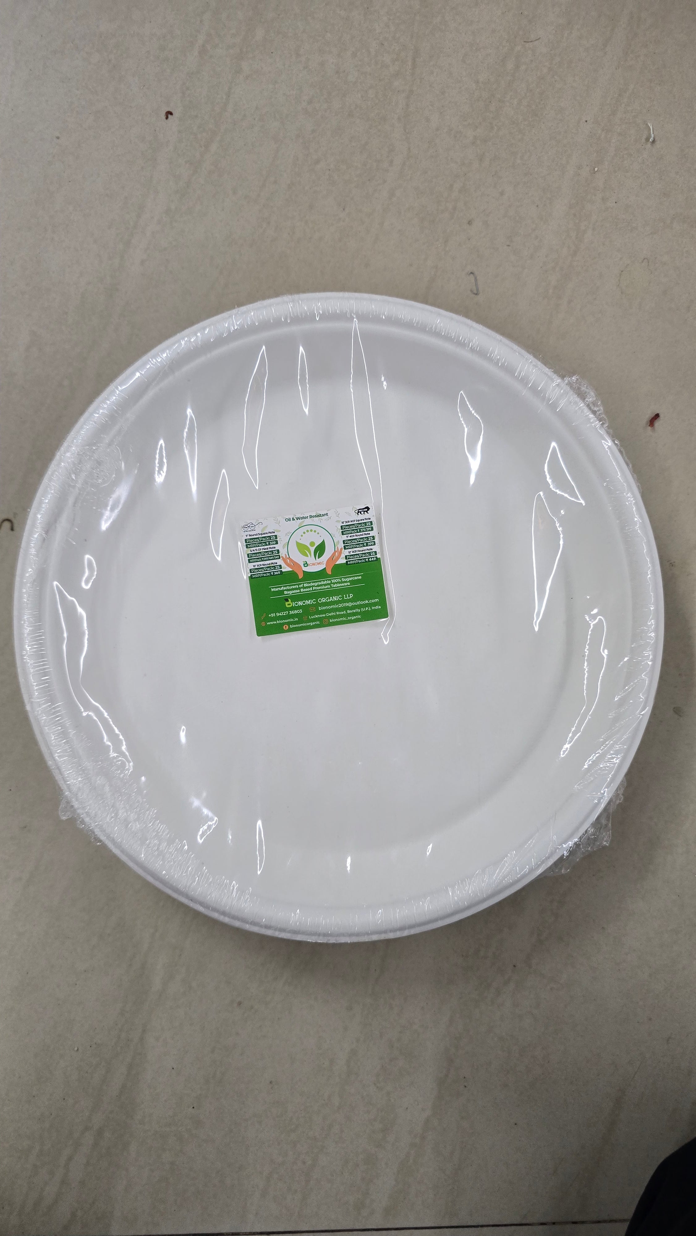 Sugarcane bagasse use and throw plates -25plates in a pack -10 inch approx