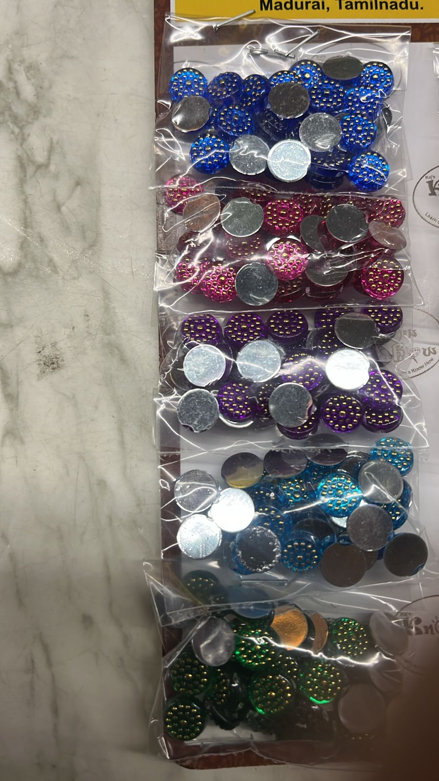 Multi Dot plastic kundan kit 60