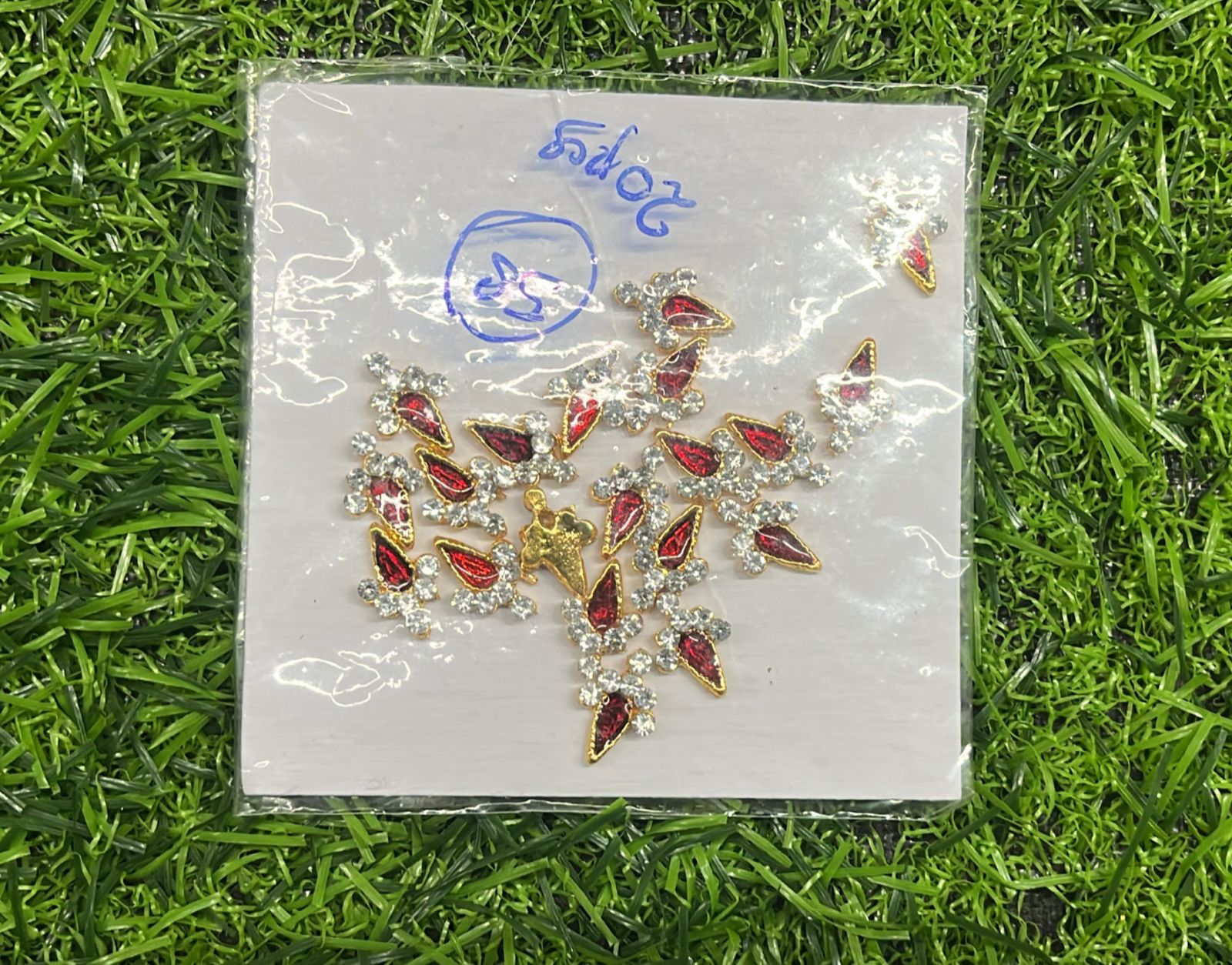 Thilakam pottu medium one piece -THILAKAM