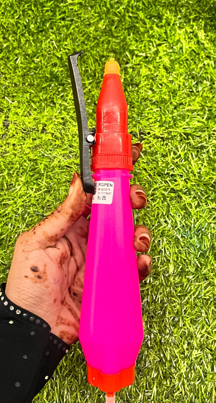 Rangoli pens with 5 hole-1 long and 1 flat pens- total 2 piece