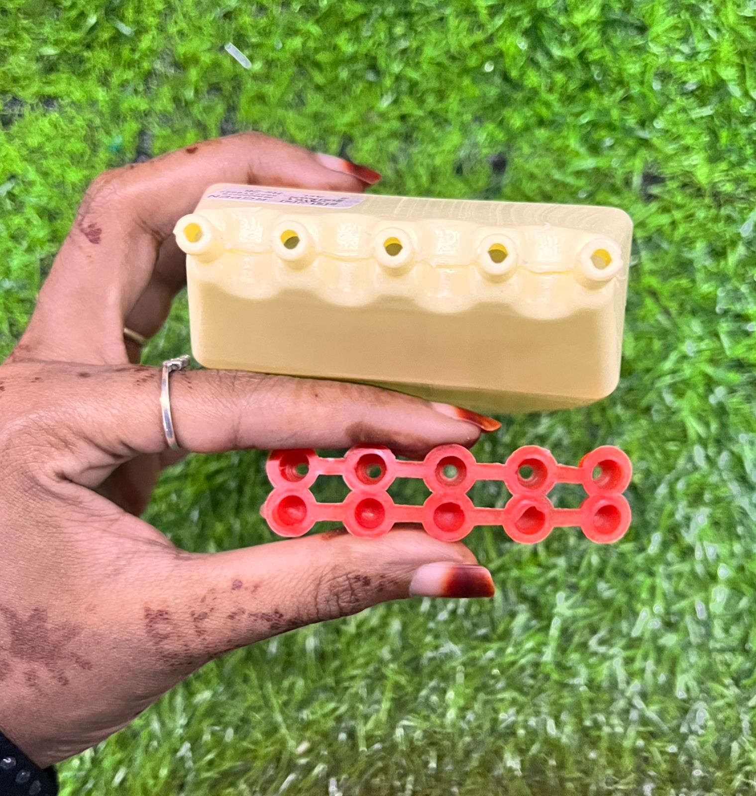 Rangoli pens with 5 hole-1 long and 1 flat pens- total 2 piece