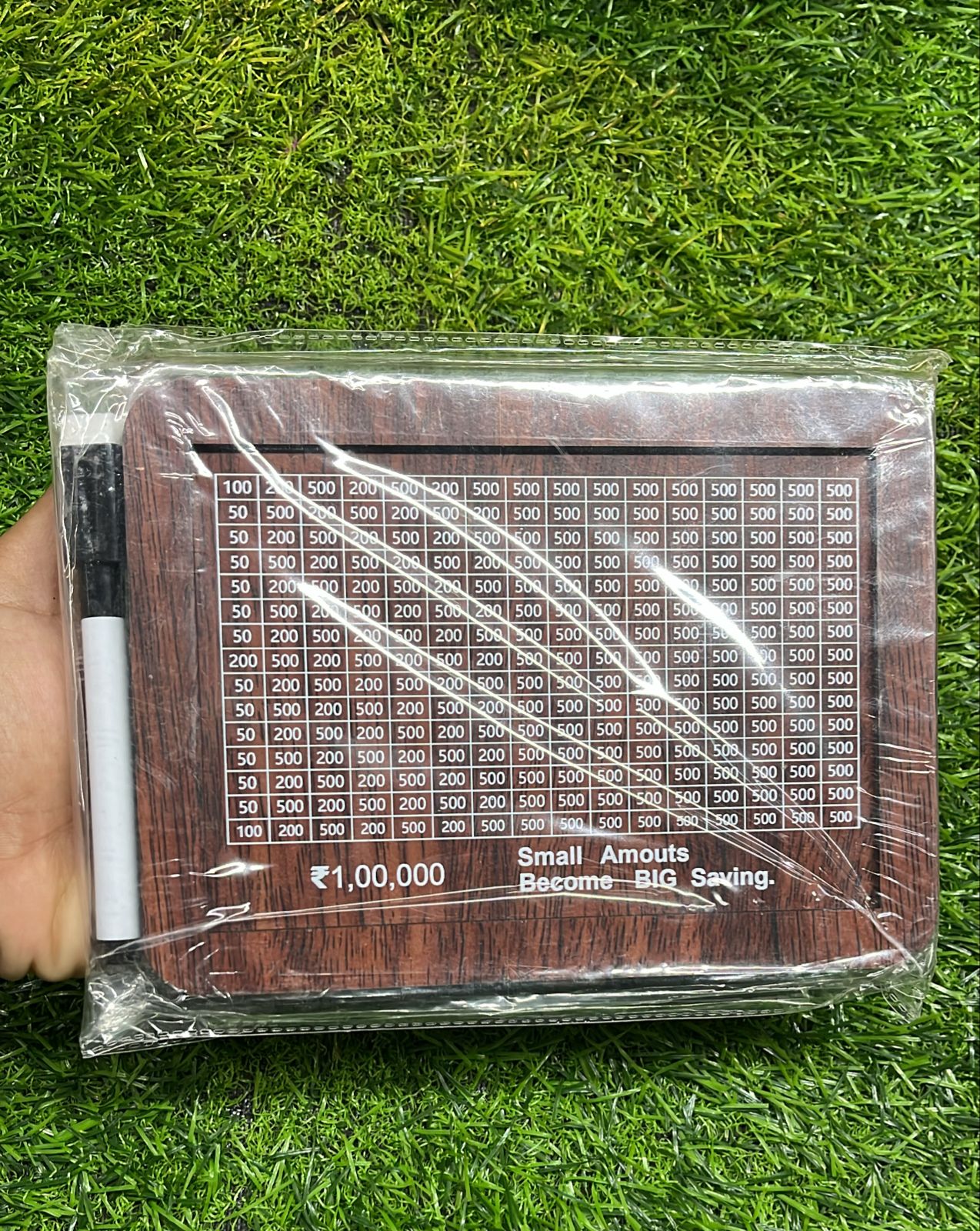 Money saving box 1 lakh