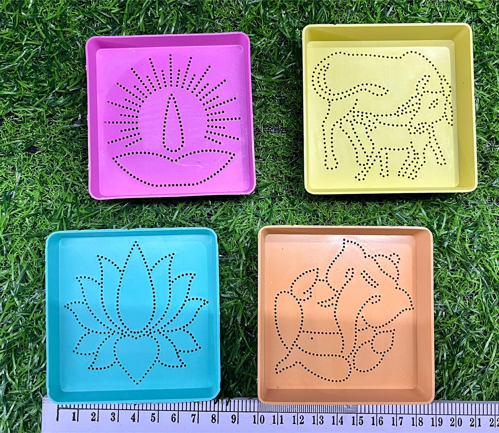 Kolam Achu Tray Set Of 12_KAT